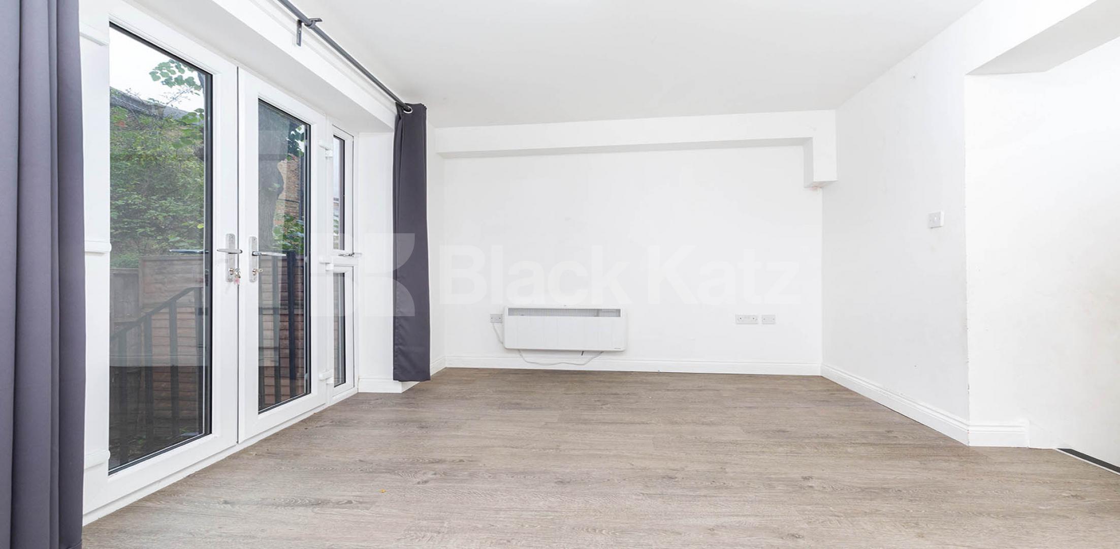 			2 Bedroom, 1 bath, 1 reception Apartment			 Foulden Road, STOKE NEWINGTON